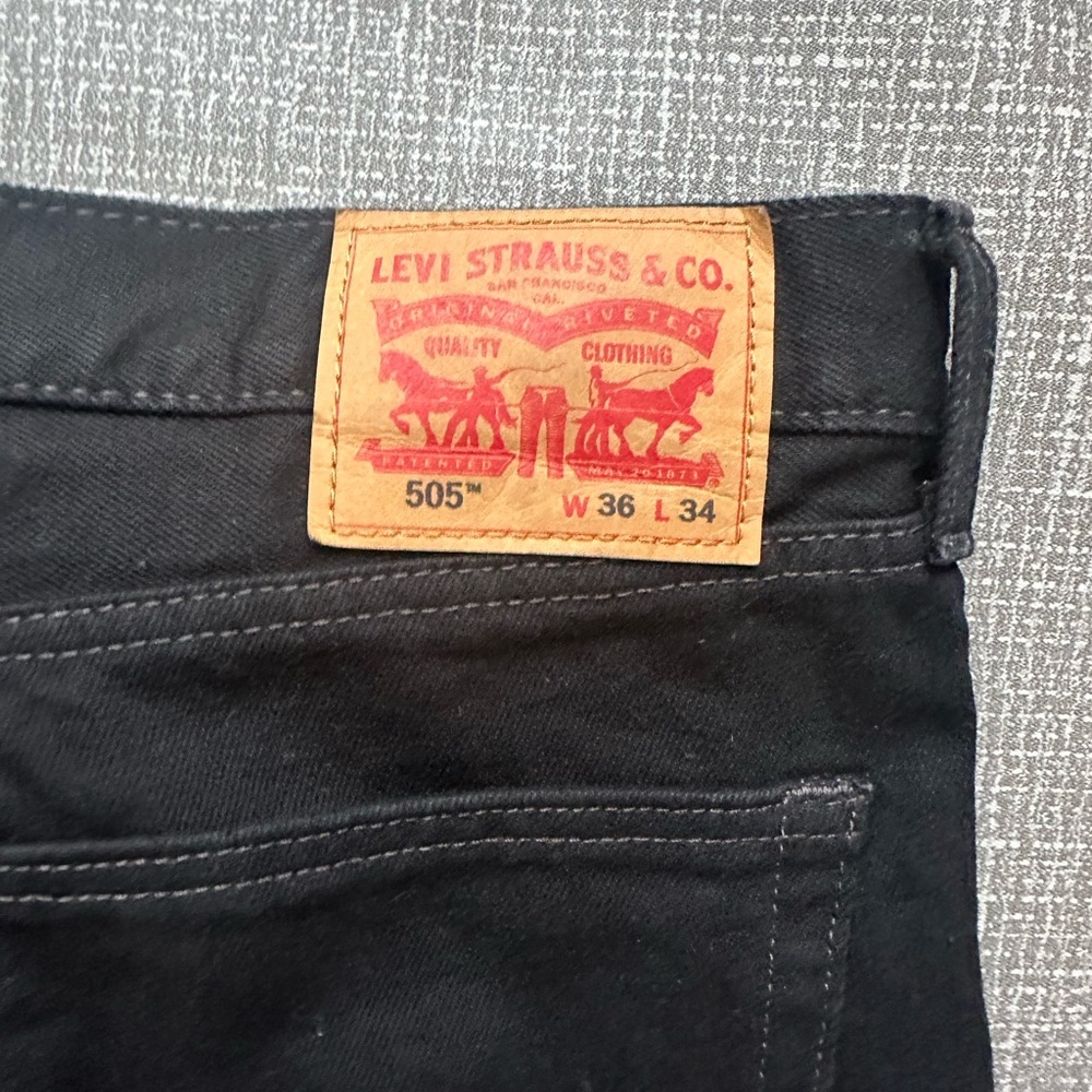Levi's 505 Regular Fit Men's Black Jeans Size 36x32 Classic Straight‎ Leg Denim - Picture 5 of 12